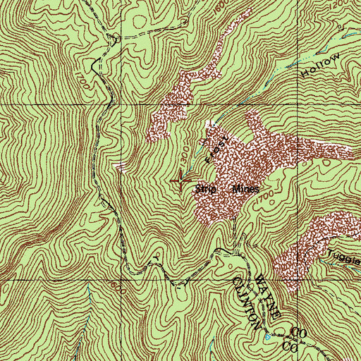 Topographic Map of The Wolf Den, KY