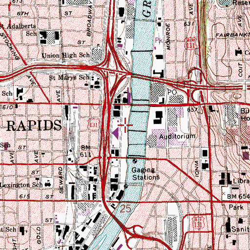 Topographic Map of Ah-Nab-Awen-Park, MI
