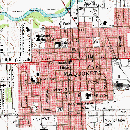 Topographic Map of Maquoketa Fire Department, IA