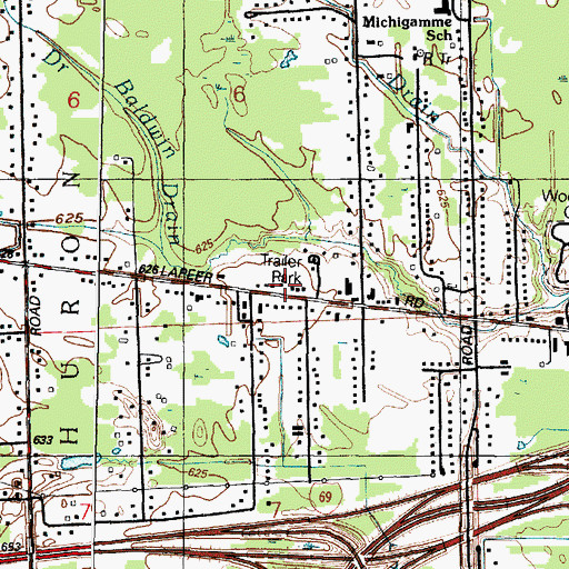 Topographic Map of Fenner's Mobile Village, MI