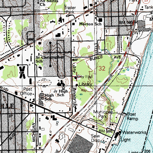 Topographic Map of Marysville City Hall, MI