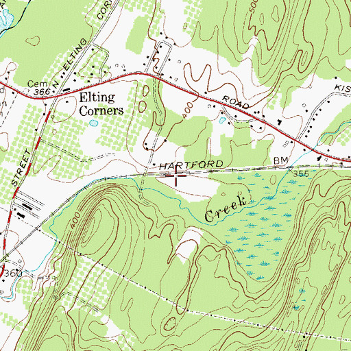 Topographic Map of Highland Woods Mobile Home Park, NY