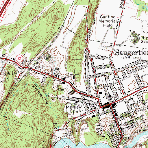 Topographic Map of Saugerties Town Hall, NY