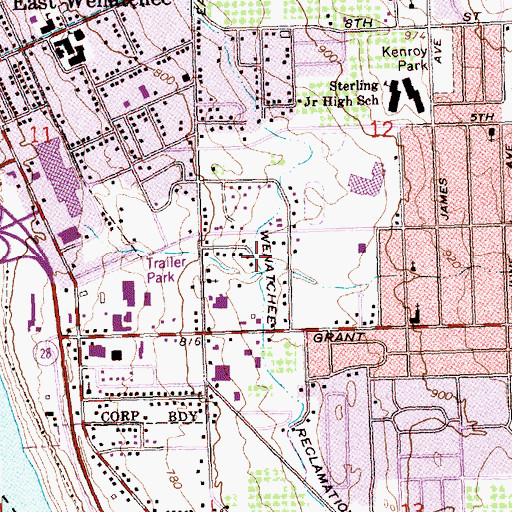 Topographic Map of Wenatchee Valley Praise Center, WA