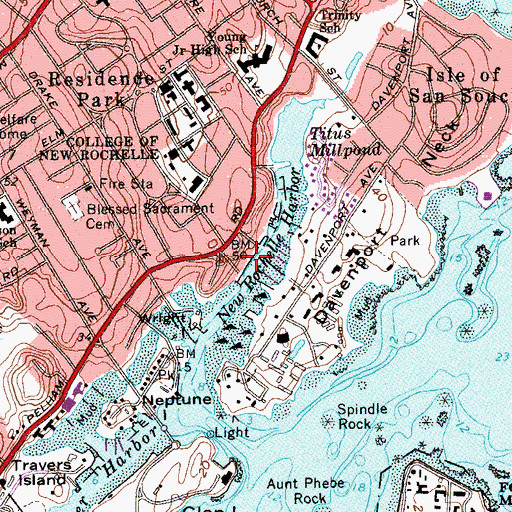 Topographic Map of Hayes Harbor Club, NY