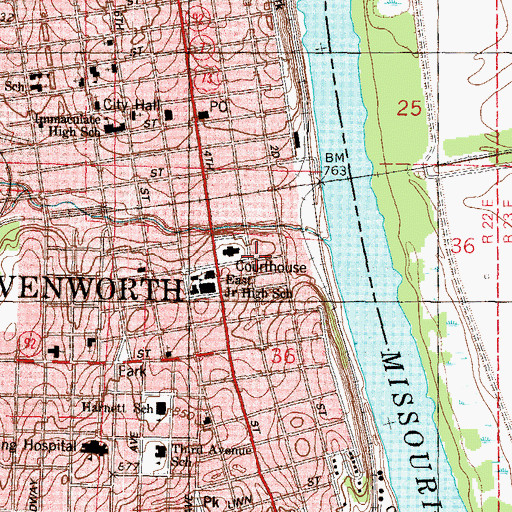 Topographic Map of Leavenworth Justice Center, KS
