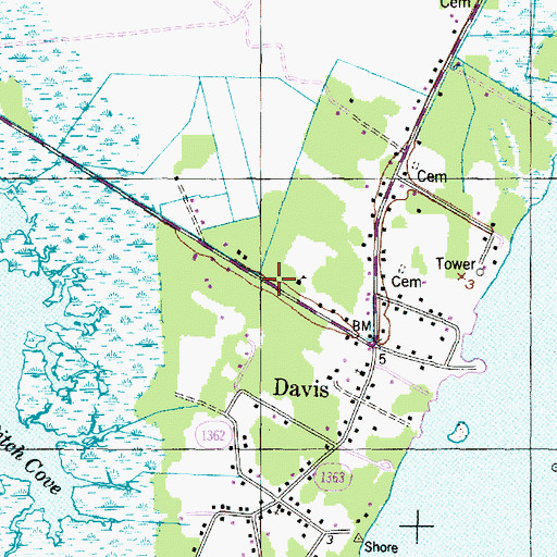 Topographic Map of Davis Census Designated Place, NC