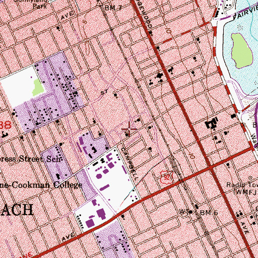 Topographic Map of R V Moore Community Center, FL