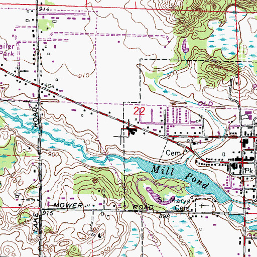 Topographic Map of Pinckney Elementary School, MI