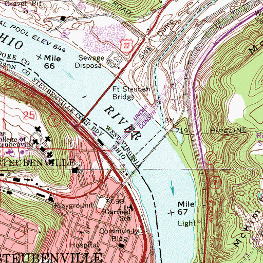 Topographic Map of Veteran's Memorial Bridge, WV