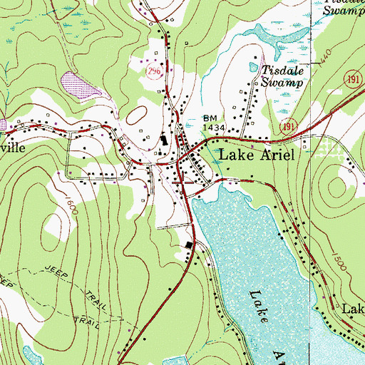 Topographic Map of Lake Ariel Volunteer Fire Company Station 1, PA