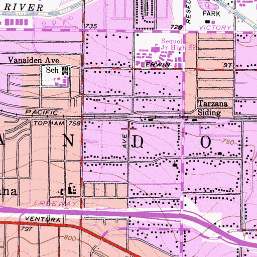 Topographic Map of Tarzana Treatment Centers, CA