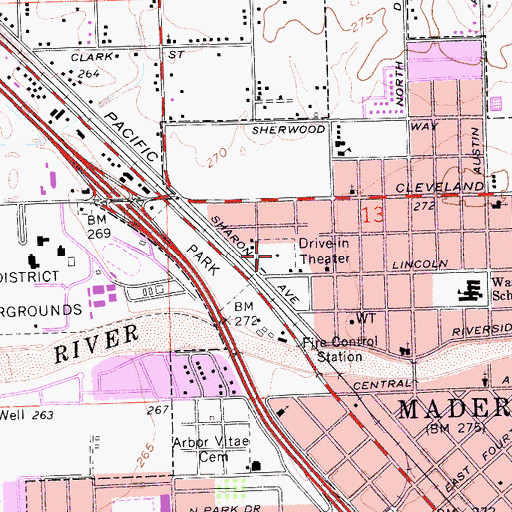 Topographic Map of Madera Drive-In, CA