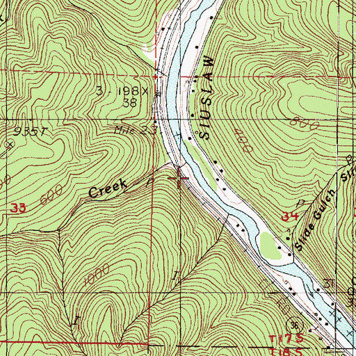 Topographic Map of Farnham Landing Pole Slide, OR