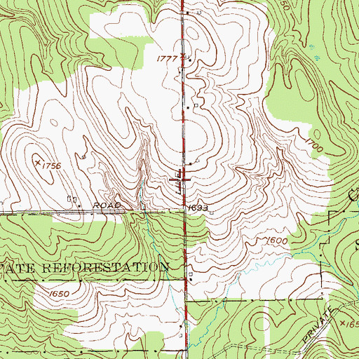 Topographic Map of Clover Hill School, NY