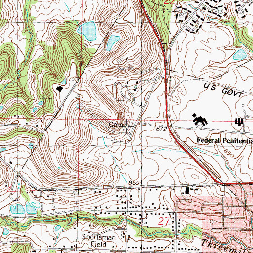Topographic Map of United States Penitentiary in Leavenworth Cemetery, KS