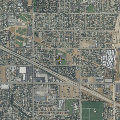 Aerial/Satellite Image of Barton Elementary School, CA