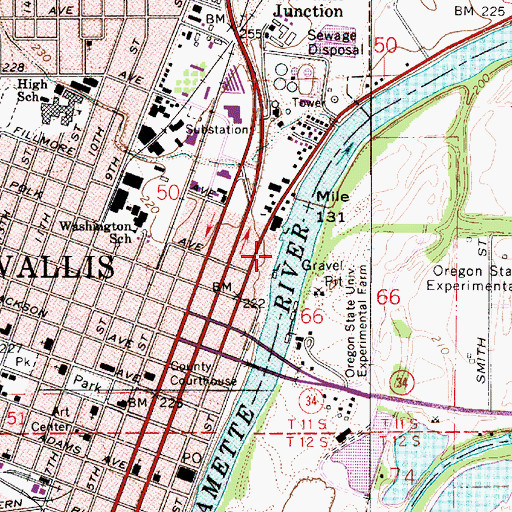 Topographic Map of North Riverfront Park City Aquathusiast Boat Launch, OR