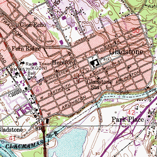 Topographic Map of Gladstone City Hall, OR