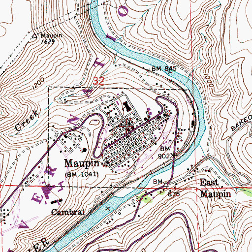 Topographic Map of Maupin City Hall, OR