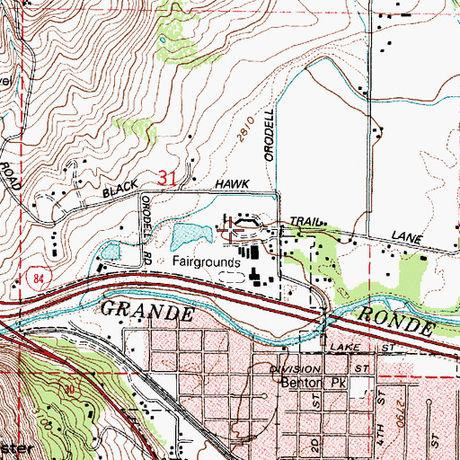 Topographic Map of La Grande Speedway, OR