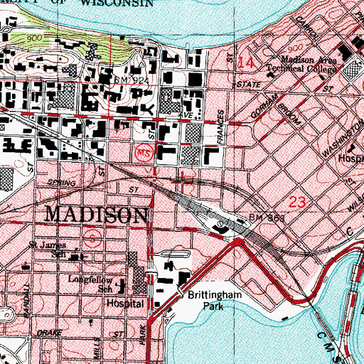 Topographic Map of LaBahn Arena, WI