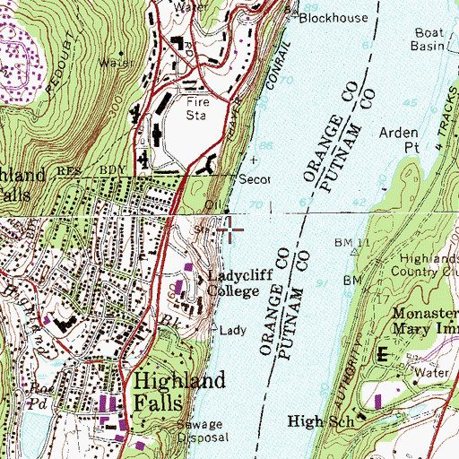 Topographic Map of Highland Falls Marina, NY