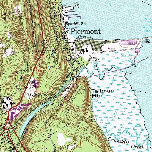 Topographic Map of Ferdon Avenue Bridge, NY