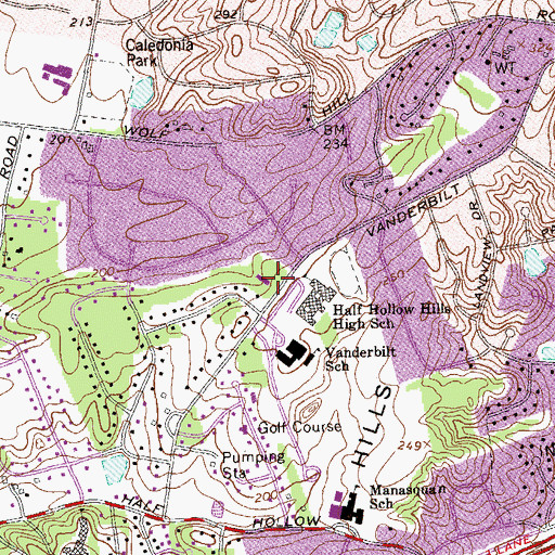 Topographic Map of Half Hollow Hills Community Library, NY
