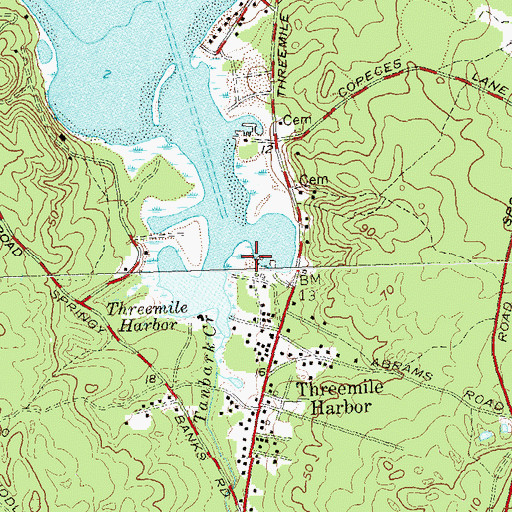 Topographic Map of Three Mile Harbor Boat Yard, NY