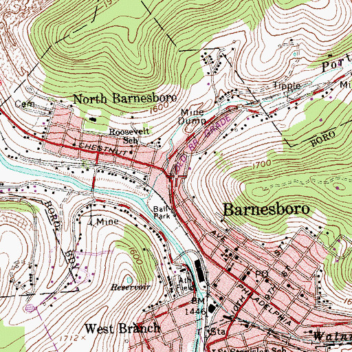 Topographic Map of Veterans Memorial Ambulance Service Station 68, PA