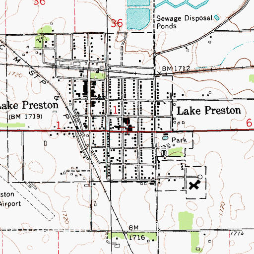 Topographic Map of Lake Preston High School, SD