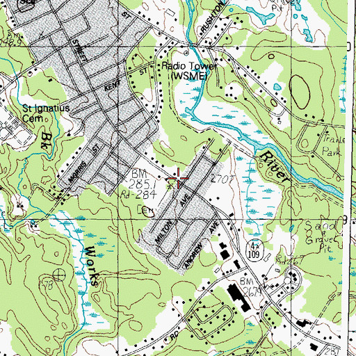 Topographic Map of Bennett Moulton Sweat Cemetery, ME