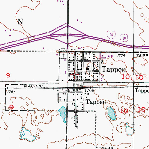 Topographic Map of Tappen City Hall, ND