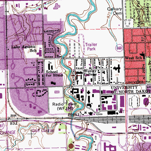 Topographic Map of Squires Hall, ND