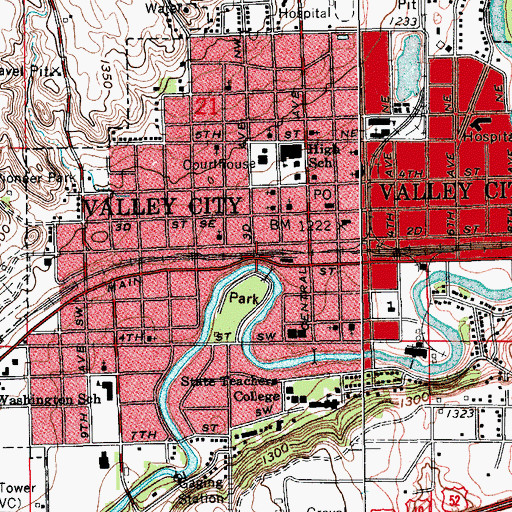 Topographic Map of Rosebud Visitor Center, ND