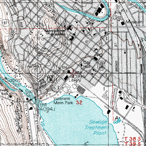 Topographic Map of Klamath Falls Police Substation, OR