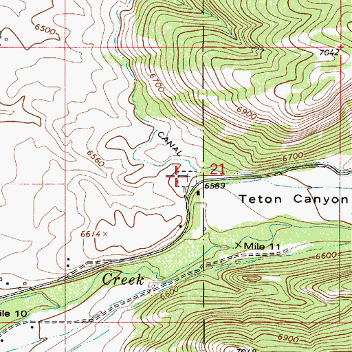 Topographic Map of Pratt Cemetery, WY