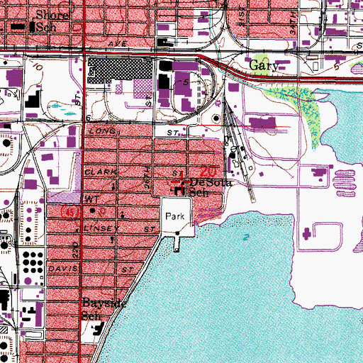 Topographic Map of DeSoto Elementary School, FL