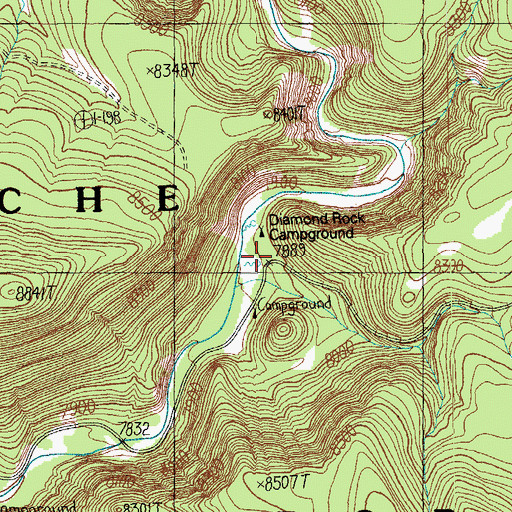 Topographic Map of Diamond Rock Forest Camp, AZ
