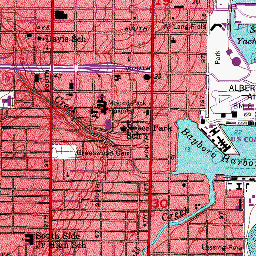 Topographic Map of Roser Park School, FL