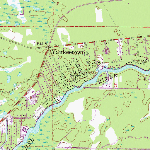 Topographic Map of Yankeetown, FL
