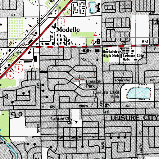 Topographic Map of Leisure Park, FL