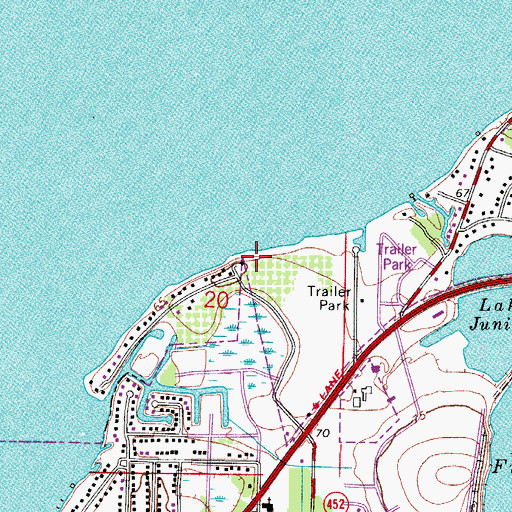 Topographic Map of Village Market Place of Tavares Shopping Center, FL