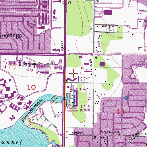 Topographic Map of Bay Pointe Plaza, FL
