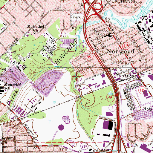 Topographic Map of Beach Plaza Shopping Center, FL