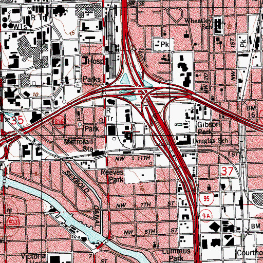 Topographic Map of Booker T Washington Junior High School, FL