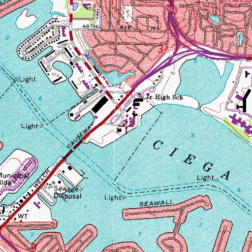 Topographic Map of Madeira Beach Fundamental Middle School, FL