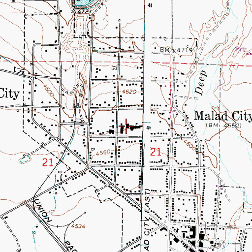 Topographic Map of Malad Elementary School, ID