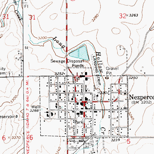 Topographic Map of Nezperce Elementary School, ID
